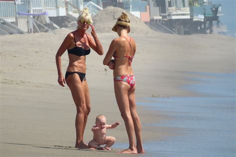joe montana hits beach granddaughter days  kidnapping attempt