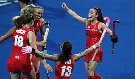 rio 2016 olympics gb women s hockey team beat new zealand to secure first olympic final
