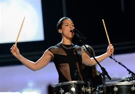 Alicia Keys Sexy Costumes At Grammys Popsugar Love And Sex Photo 2