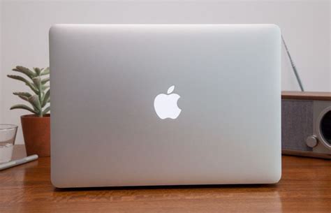 apple macbook air    review   good laptop mag