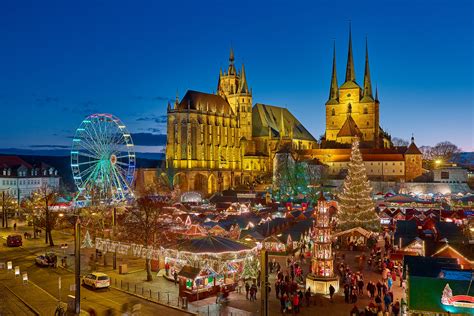 weihnachtsmarkt deutschland angebote christbaumkugeln weiss kunststoff