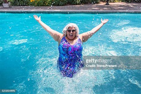 mature woman swimsuit photos et images de collection getty images