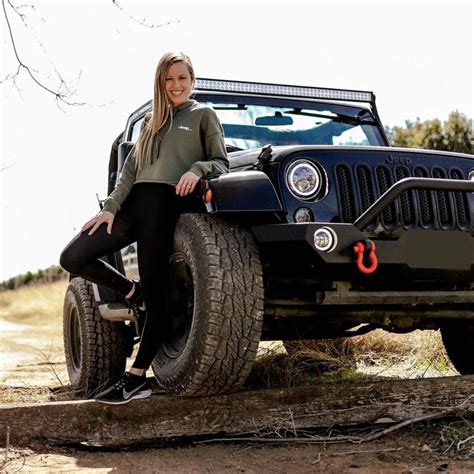 pin on jeep girls 2