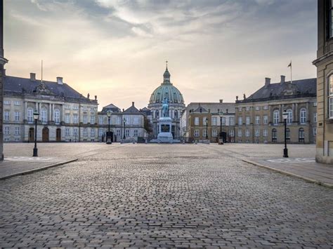 amalienborg palace  definitive guide  seniors odyssey traveller