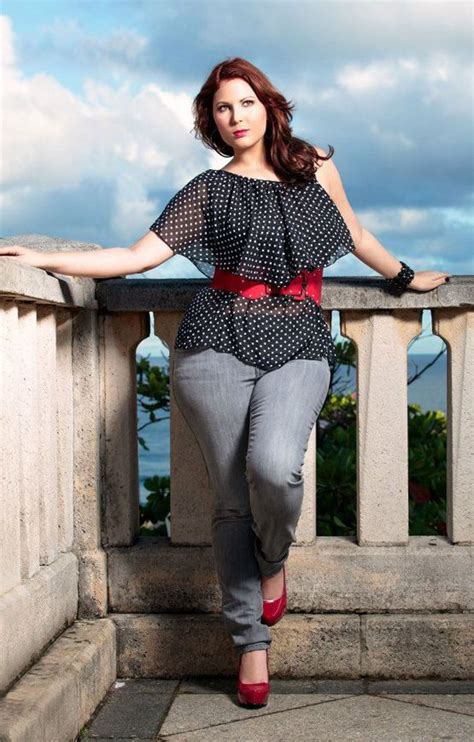 Ana Gracia Stunning Full Figure Model From Puerto Rico