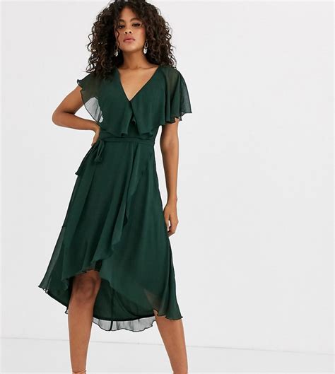 asos design tall midi jurk met lange achterkant en cape groen tall fashion