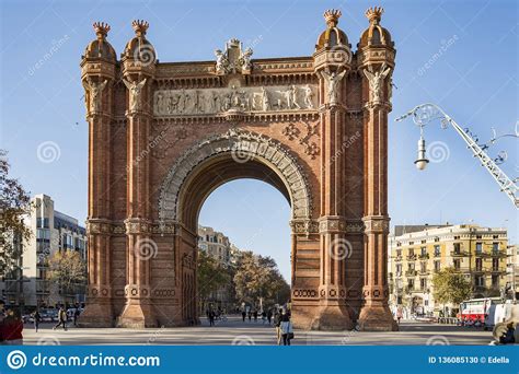 The Arc De Triomf One Of The Most Famous Landmark In