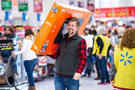 walmarts black friday shopping tradition    screeching halt heres   motley fool