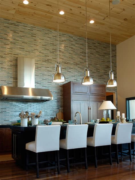 Glass Backsplash Ideas Pictures And Tips From Hgtv Hgtv