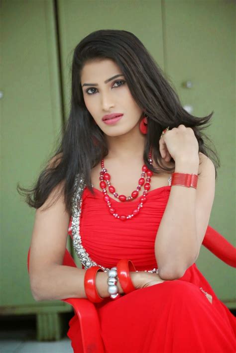 Special For All Shruti Hussain Latest Hot Arm Pits Show