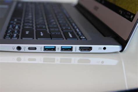 laptop ports   identify    version   dignited