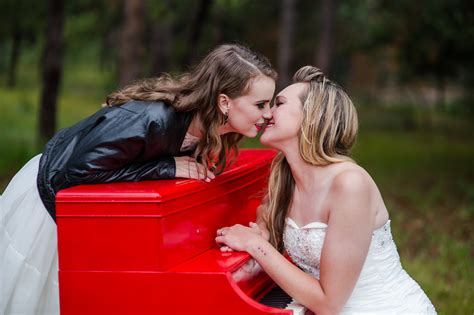 lesbian rock n roll wedding katie corinne photography s blog katie corinne photography s blog
