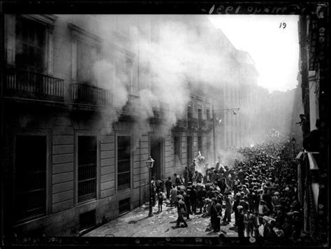 1931 Incendio De La Iglesia De San Francisco De Borja Madrid Por