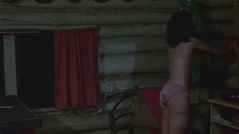 jeannine taylor nue dans friday the 13th