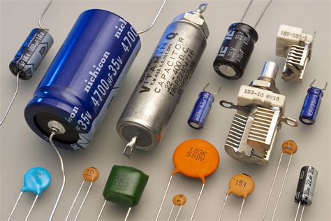 types  capacitors   applications electricaleasycom