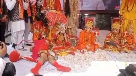 Bhiwani Ramlila Man Died On Stage Due To Heart Attack Who Played