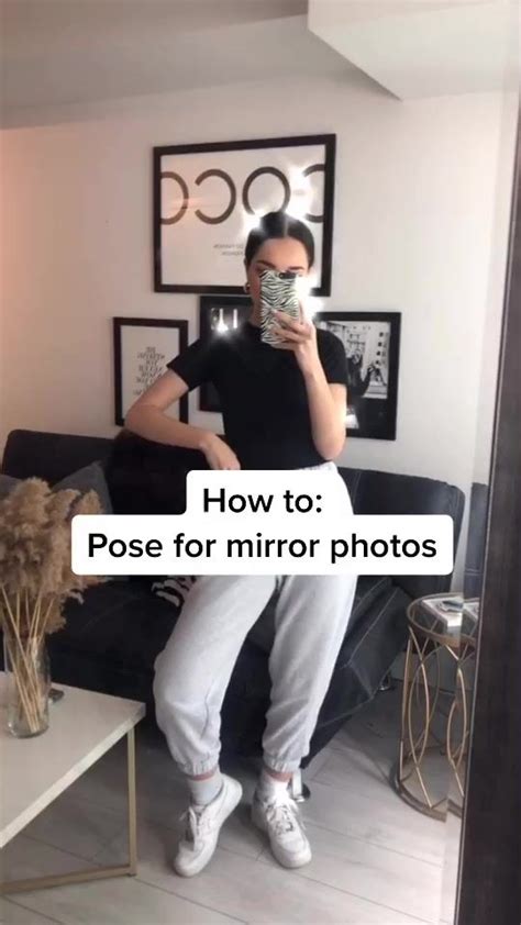How To Take Mirror Photos 🖤 Howtopose Poseideas Ootd Styletips