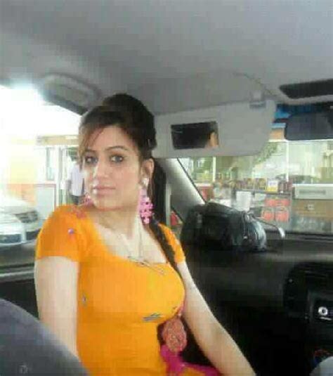 Desi Hot Beauty Hot Car Girl