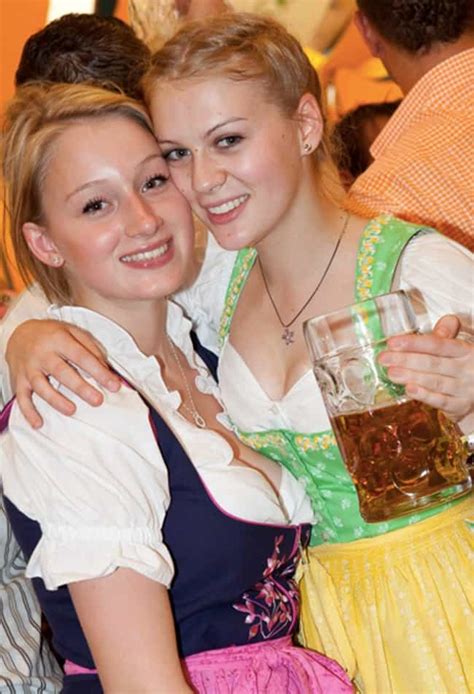 Sexy Dirndl Girls 100 Hot Oktoberfest Girls Cleavage And All Page 17