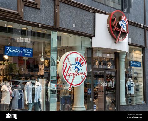 york ny    store front   york yankees team store