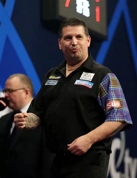 world darts championship gary anderson vows  stay grounded  winning   title