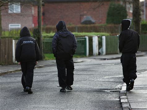 children  young     lured  street gangs mps warn