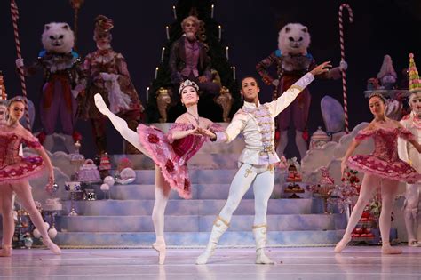 houston ballet s the nutcracker returns to wortham after two years