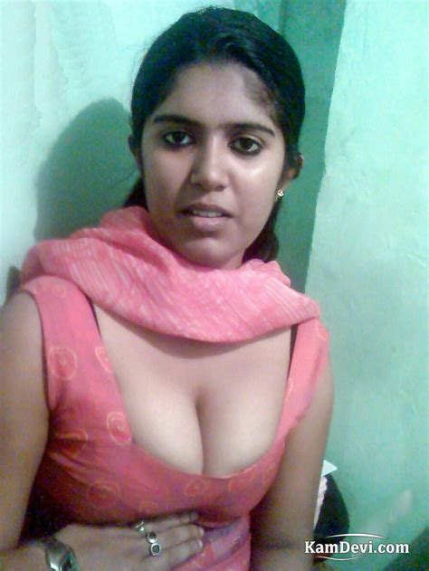 mallu revealing hot in chudi kerala aunty desi girl