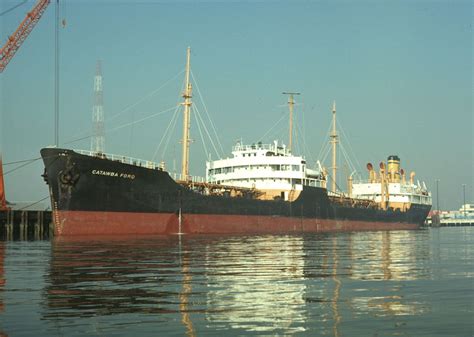 pin  oil tanker ships