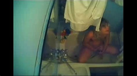 kinky sister masturbating in bath tube hidden cam xvideos