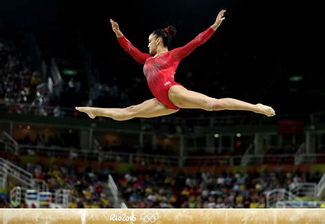 Sanne Wevers Edges Laurie Hernandez Simone Biles In