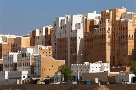 shibam yemens ancient manhattan   desert daily sabah yemen unesco world heritage