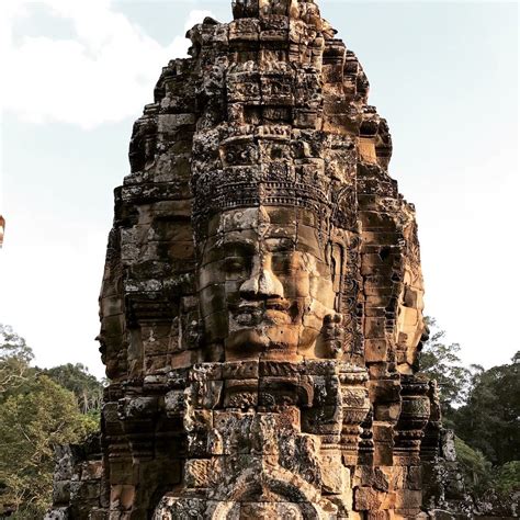 Visit Bayon The Smiling Face Temple In Cambodia