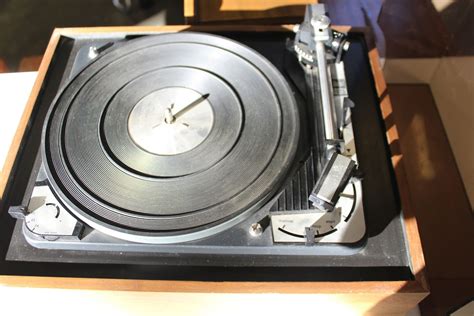 dual  turntable big valley auction