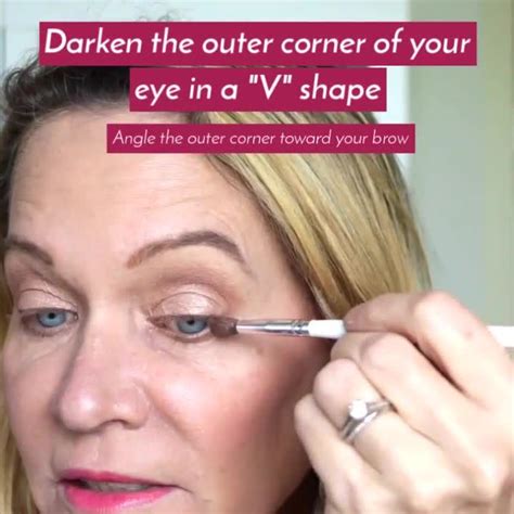 step by step hooded eye makeup tutorial that s perfect for