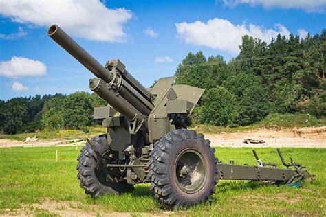 howitzer stock  pictures royalty  images istock