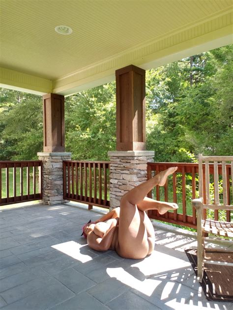 Butt Naked On The Patio Shesfreaky
