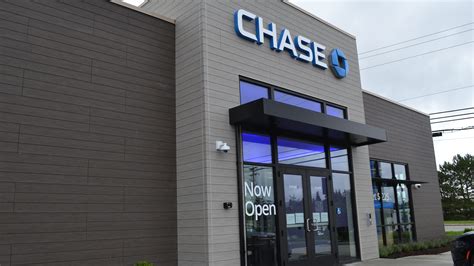 chase opens bank  highly competitive portsmouth
