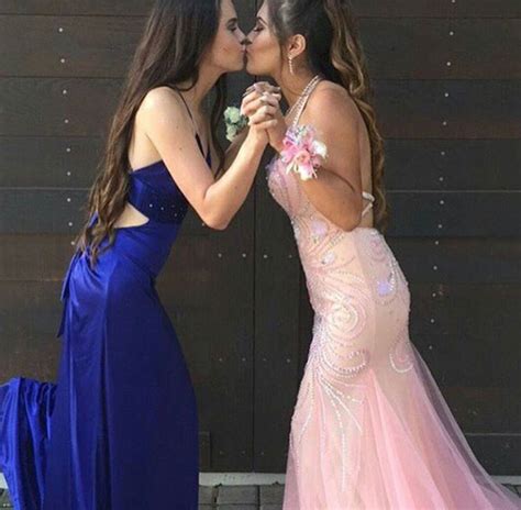 Pin By Sassy Redhead On Prom Homecoming Dresses Evening Dresses