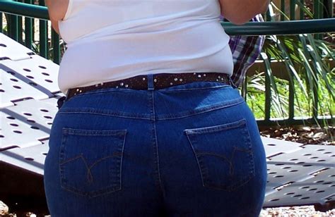 the best looking female butt in jeans on bon bikerornot