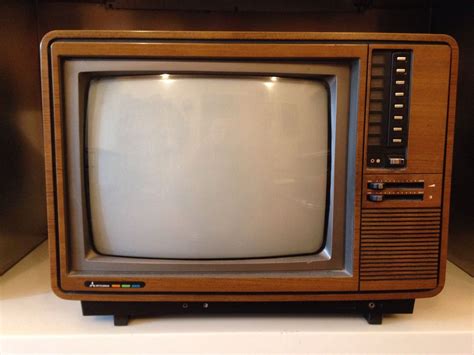 vintage mitsubishi tv vintage tv  tv vintage television