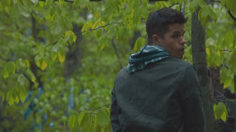 omg his butt max carver on hbo s the leftovers omg blog