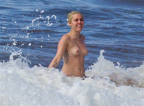 miley cyrus topless on the beach in hawaii 9 celebrity