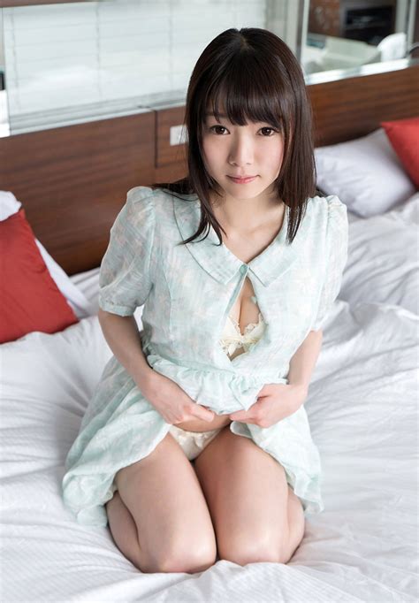 japanese beauties scute ayane gallery 3 jav 透き通るような白肌の美少女