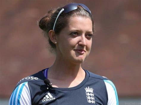 sarah taylor is one of the most beautiful women cricketers in the world