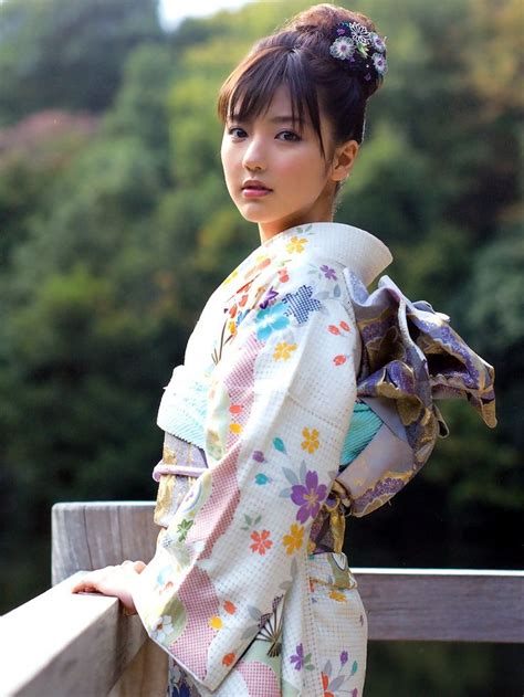 Pin By Ken51 On 和装美女 Beautiful Japanese Women Erina Kimono