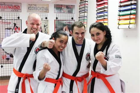 Martial Arts Toronto Classes For Adult Men And Women 2 Week Trial