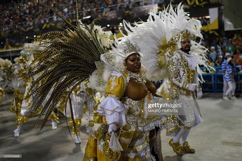 latin america news brazils bolsonaro   samba parade treatment