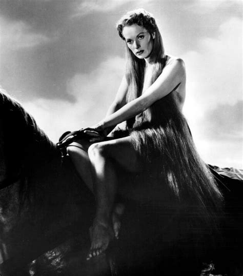 49 hot photos of incredibly sexy maureen o hara