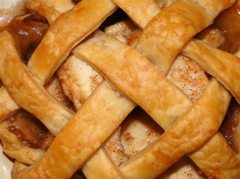 2 Chicago Bakeries Rated For Best Apple Pie In America Report